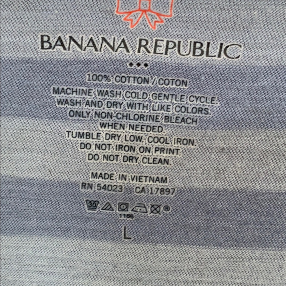 Banana Republic long sleeve top. - Picture 7 of 7